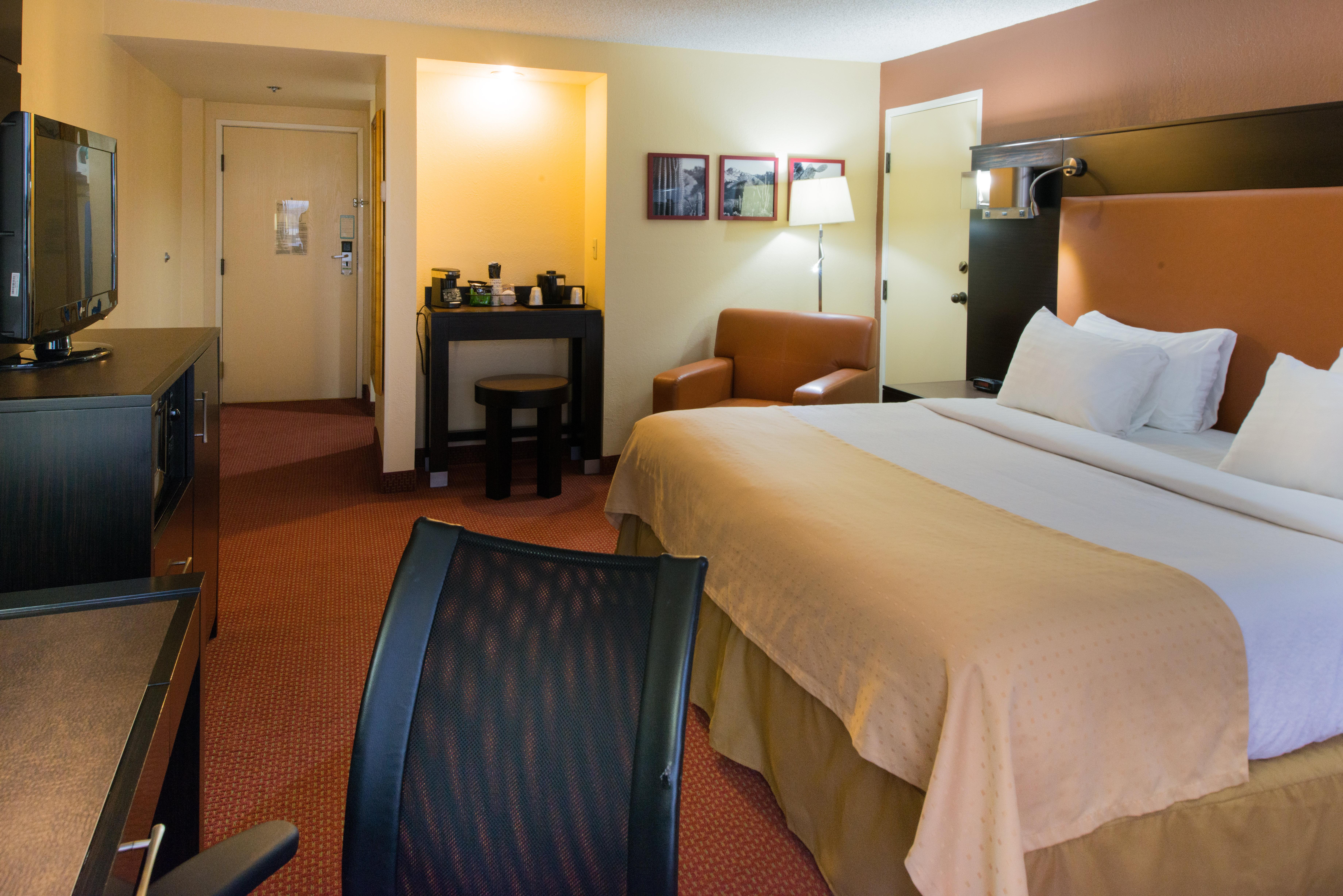 Greentree Hotel Phoenix West Bagian luar foto