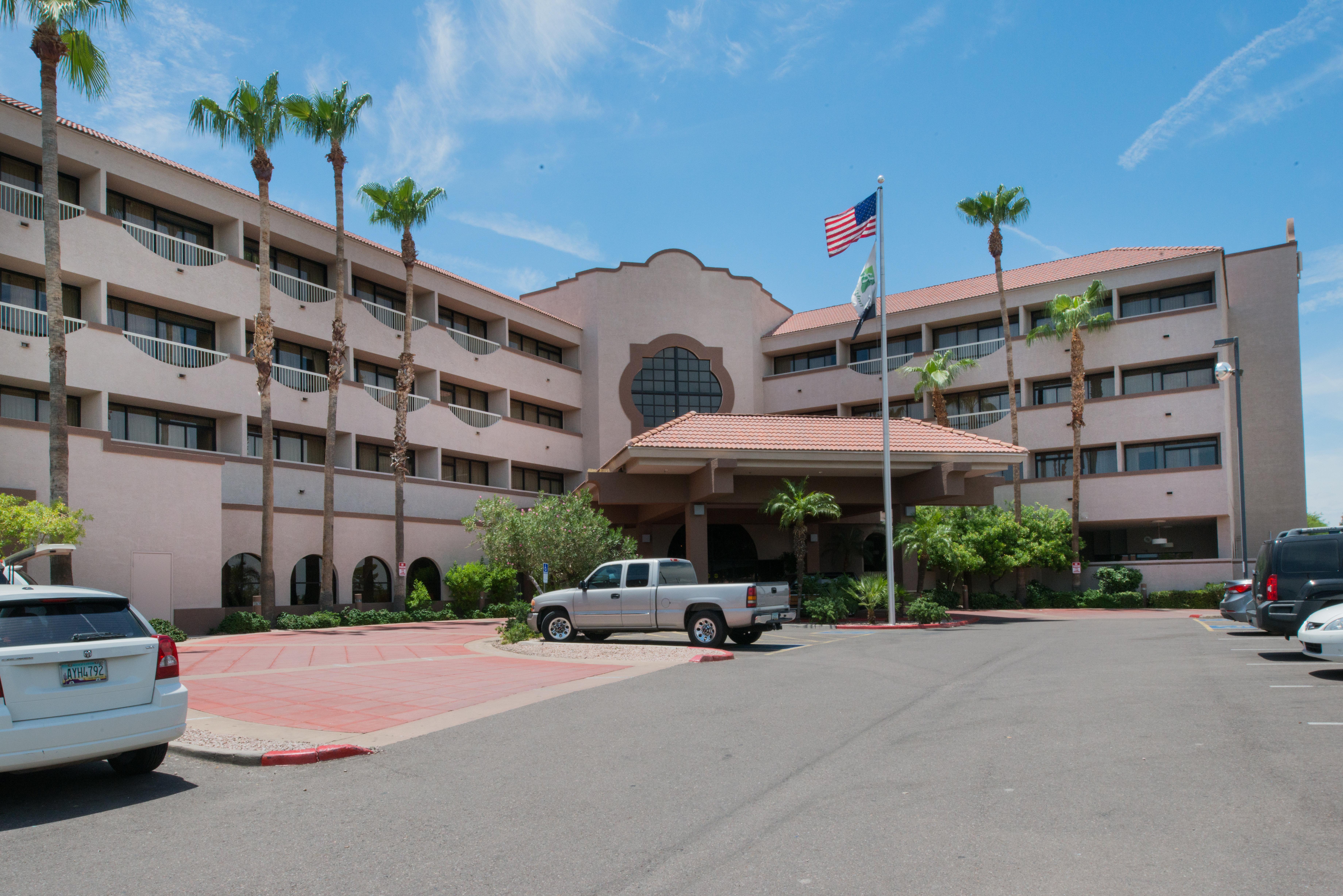 Greentree Hotel Phoenix West Bagian luar foto