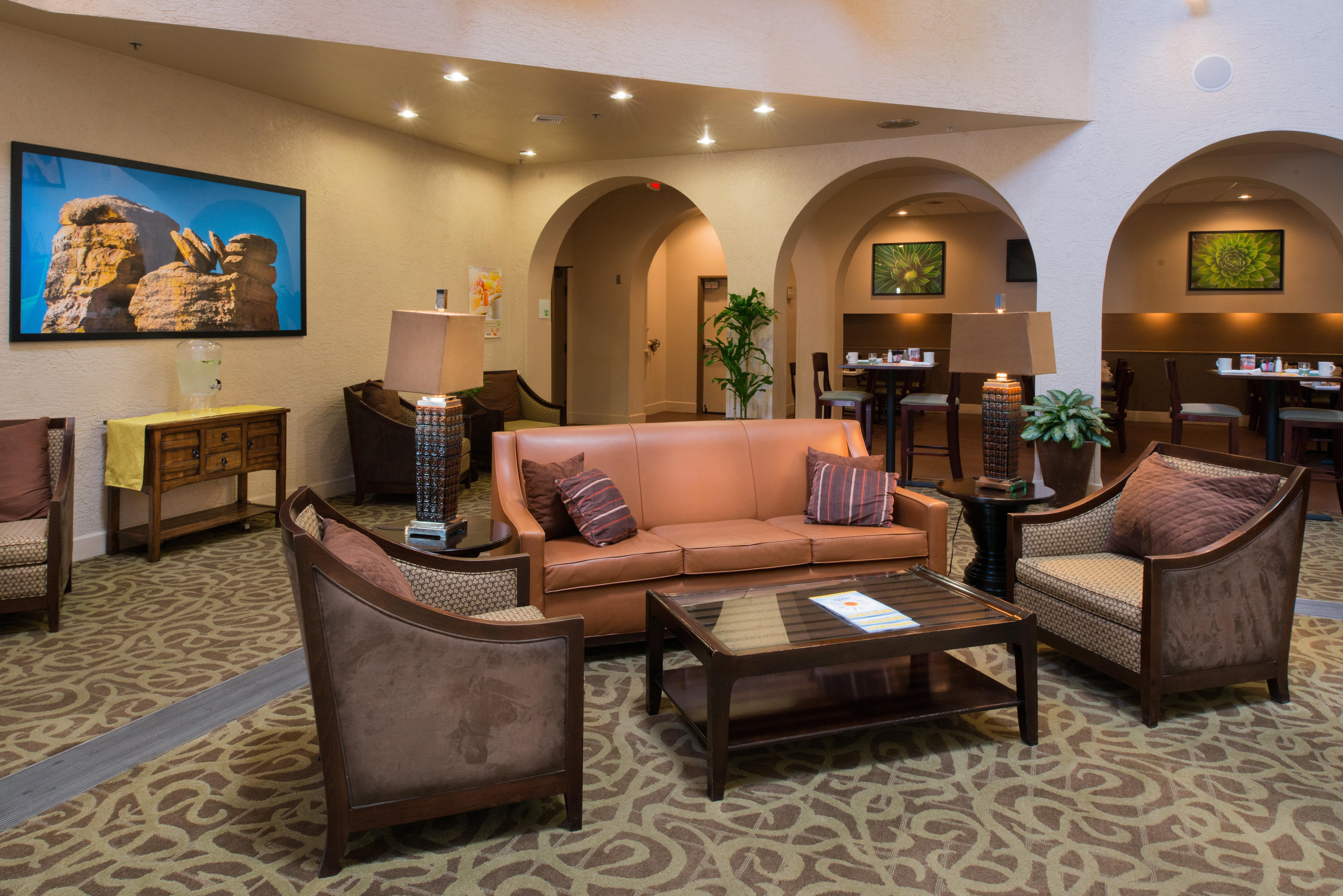 Greentree Hotel Phoenix West Bagian luar foto
