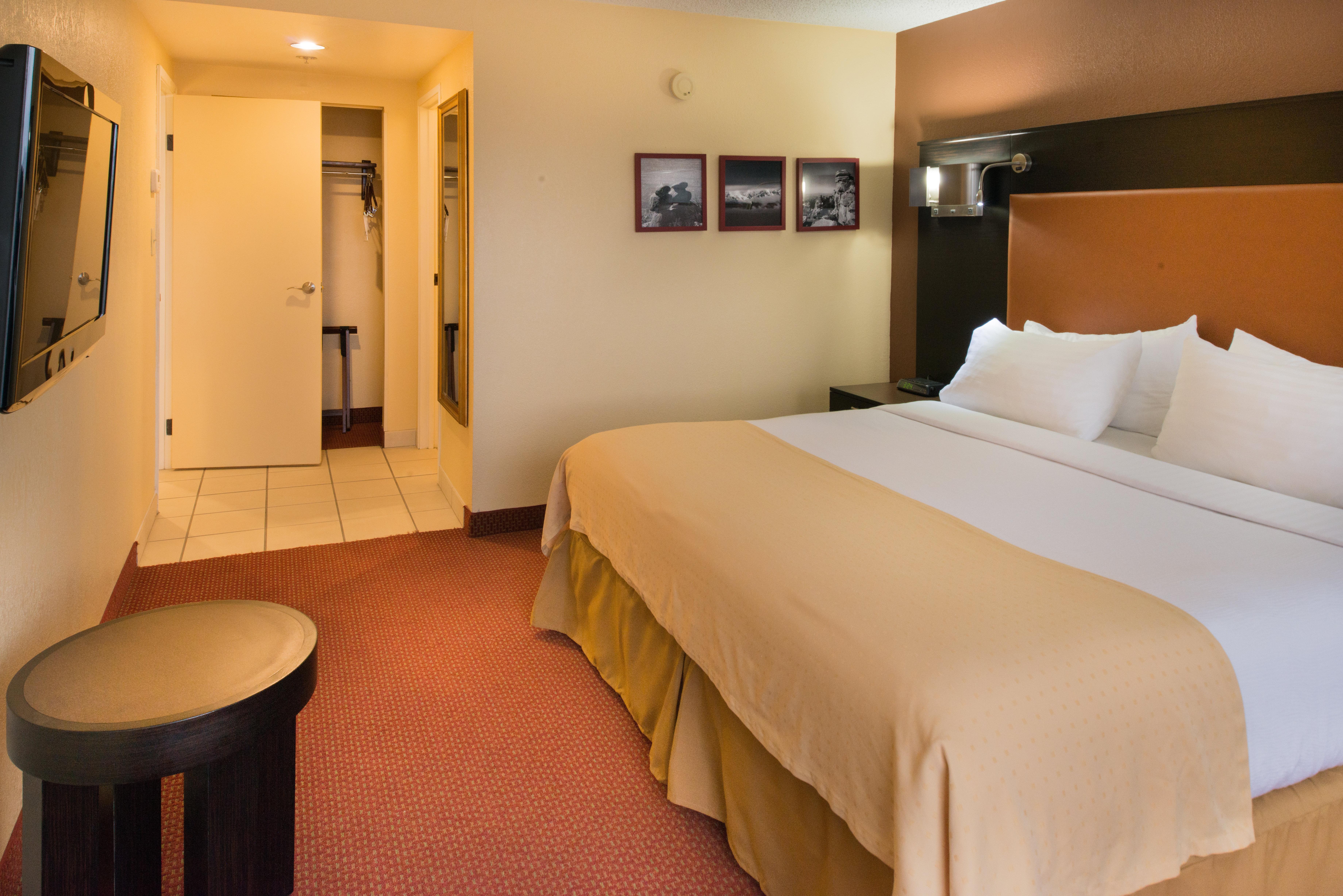 Greentree Hotel Phoenix West Bagian luar foto