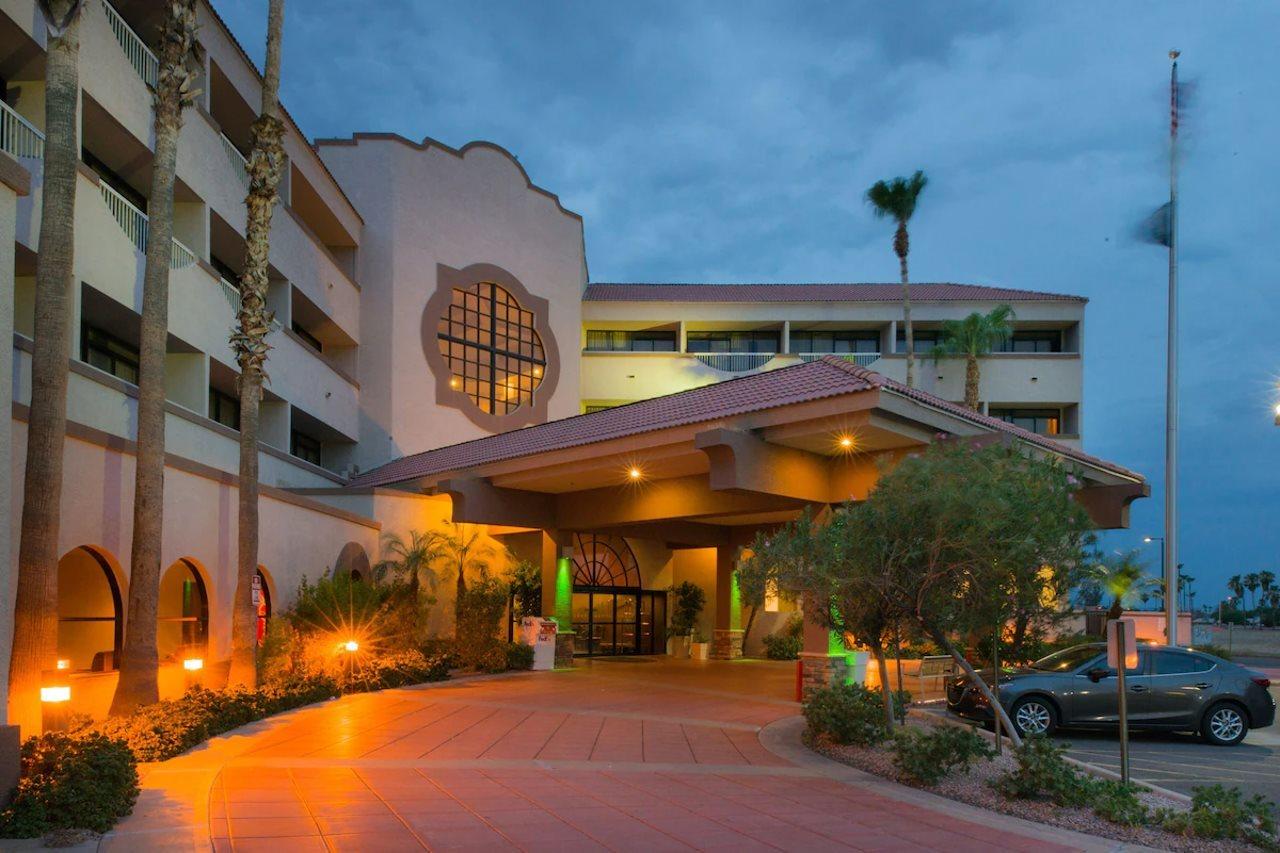 Greentree Hotel Phoenix West Bagian luar foto