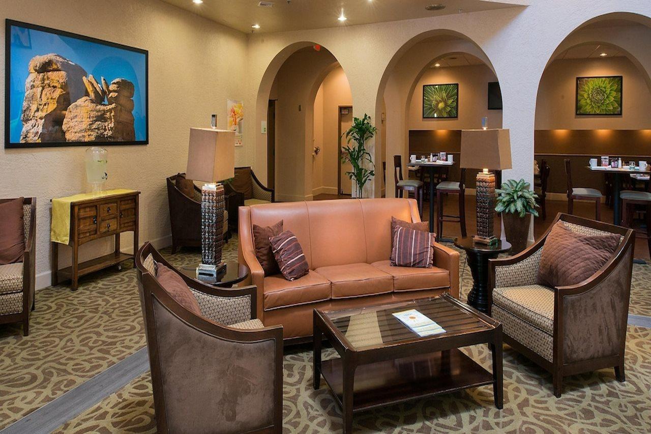Greentree Hotel Phoenix West Bagian luar foto