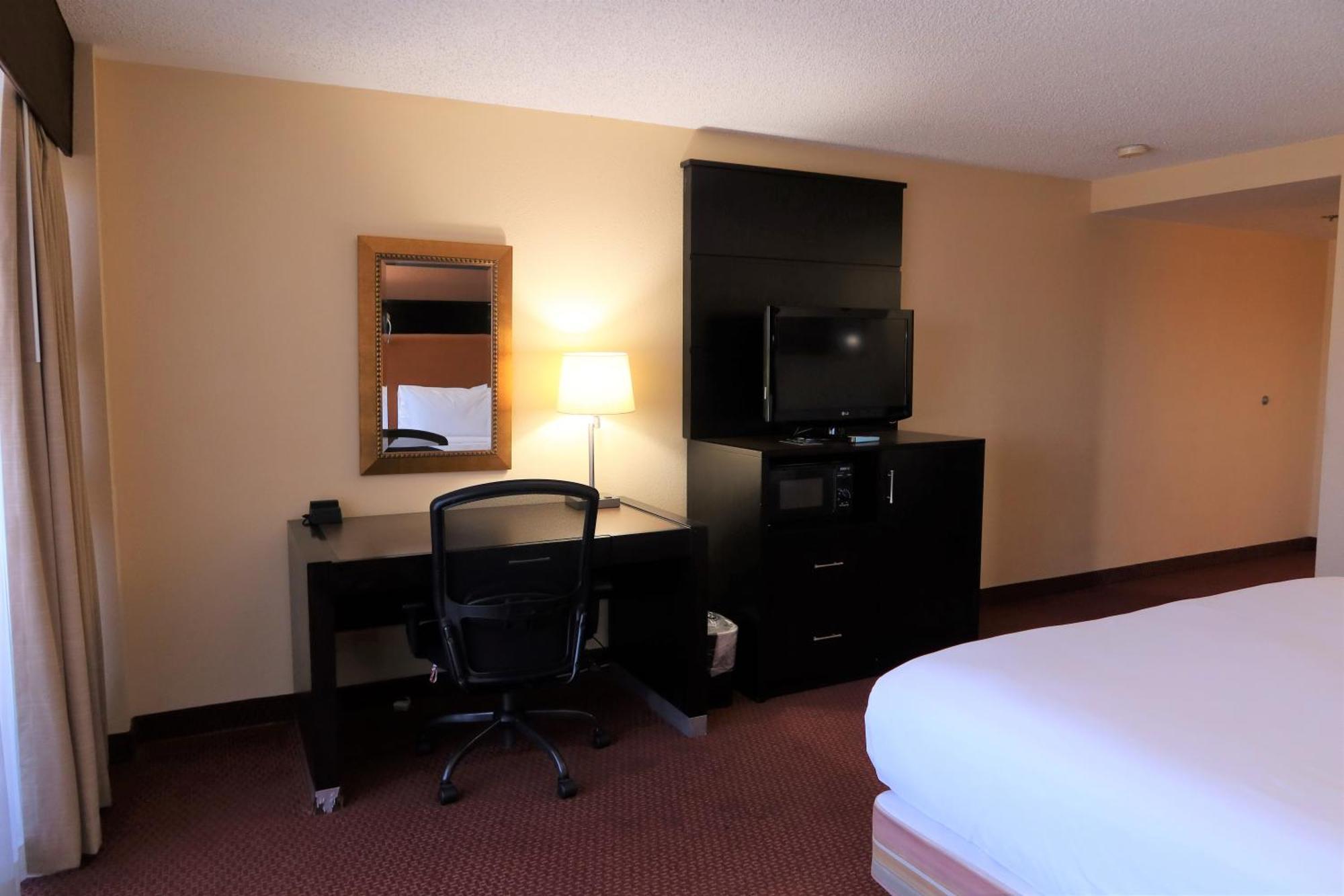 Greentree Hotel Phoenix West Bagian luar foto